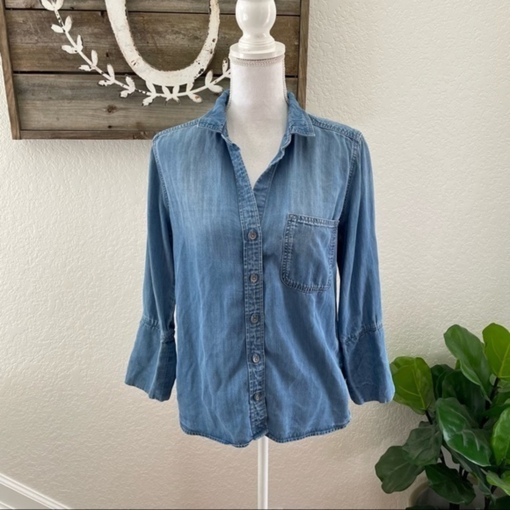 Cloth & Stone chambray button down 3/4 sleeve top size M